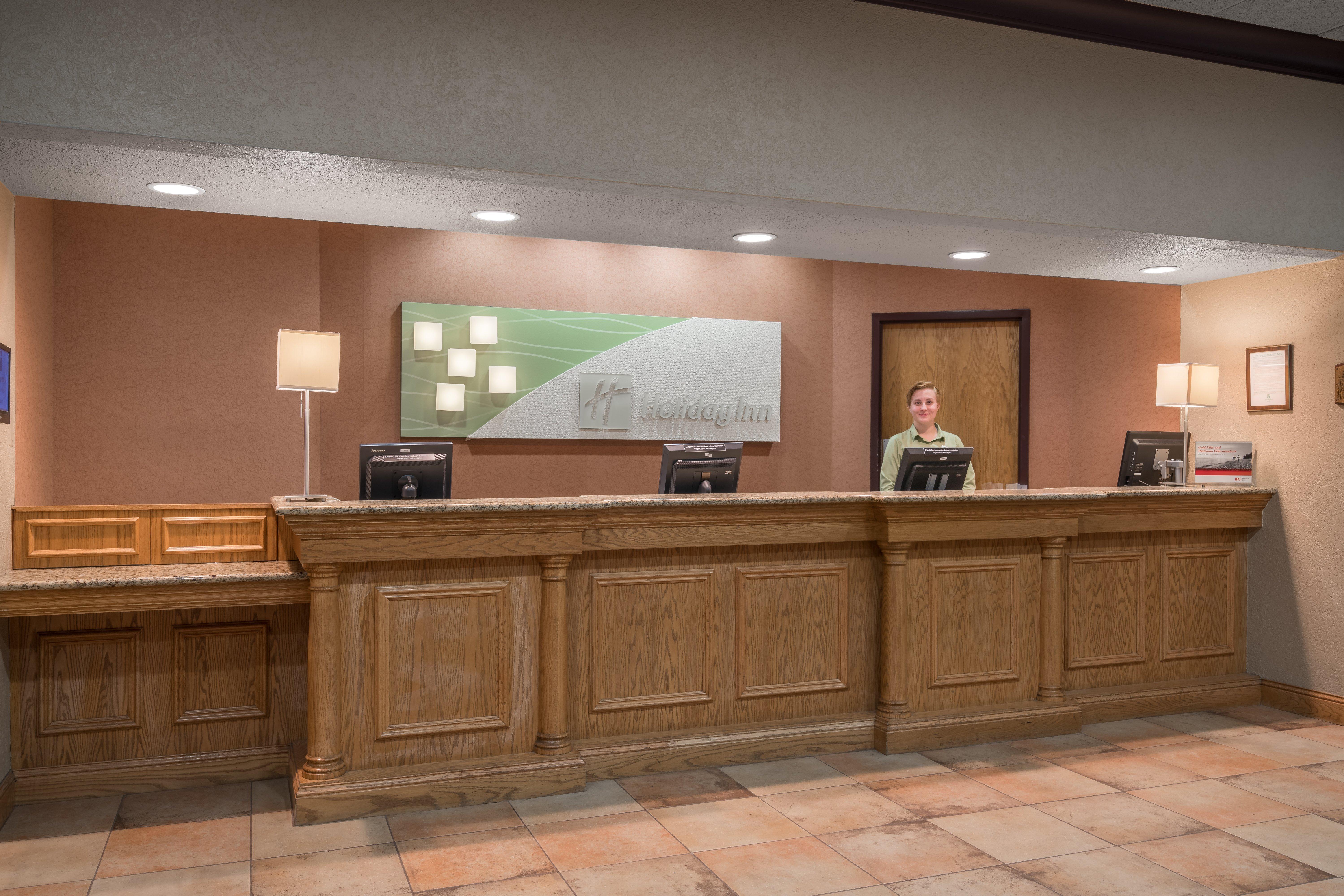 Holiday Inn & Suites St. Cloud By Ihg Exterior photo