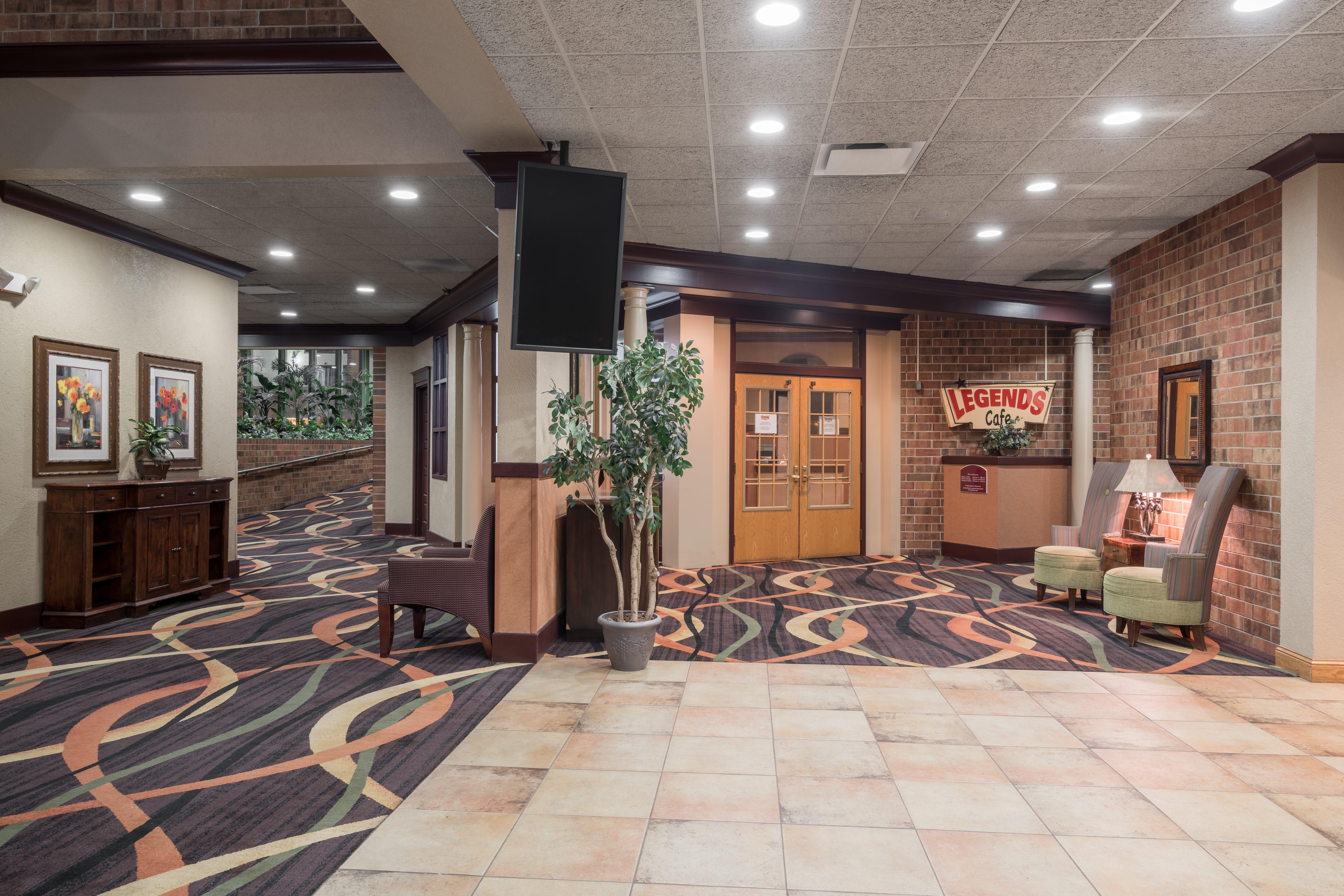 Holiday Inn & Suites St. Cloud By Ihg Exterior photo