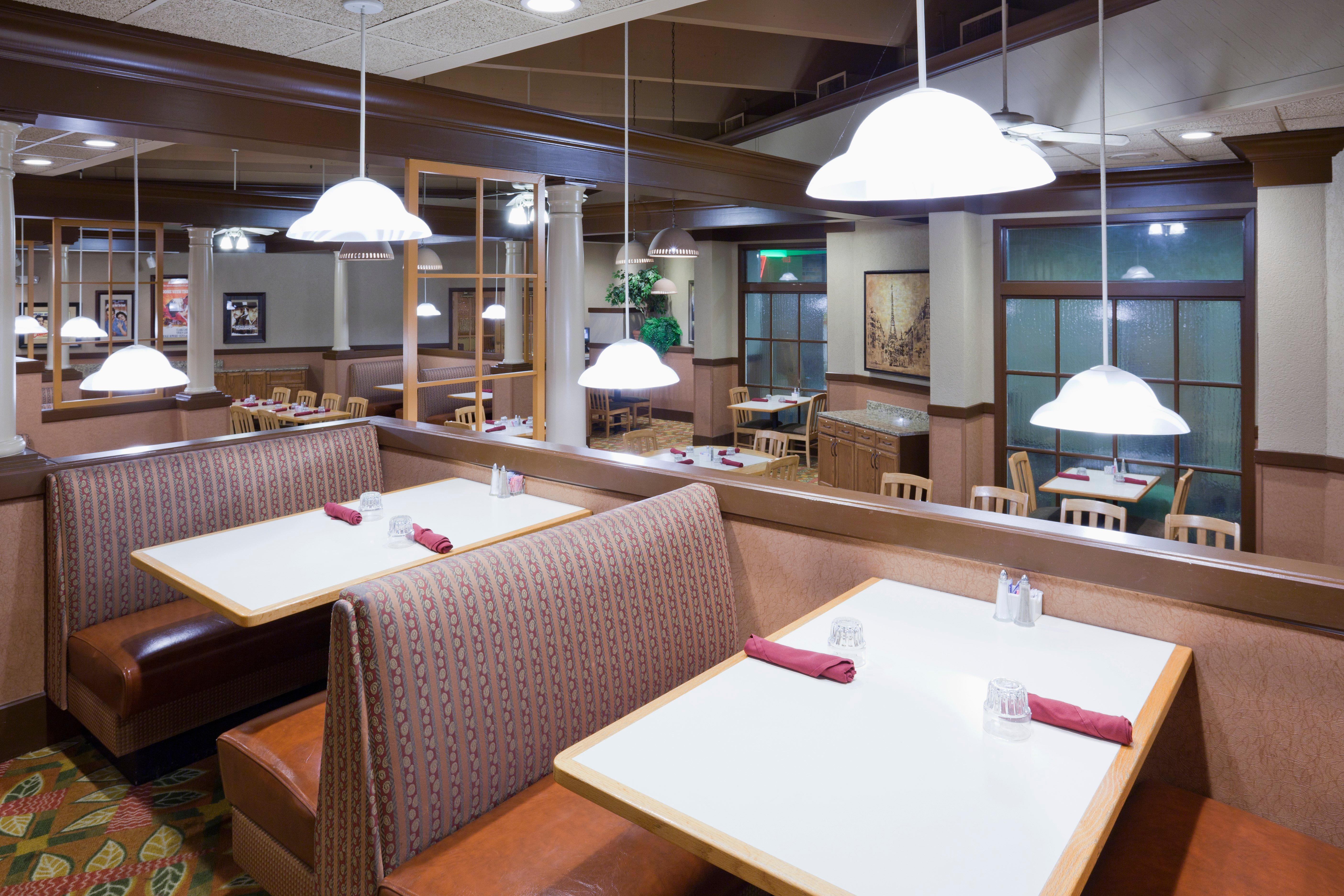 Holiday Inn & Suites St. Cloud By Ihg Exterior photo